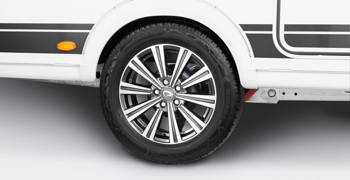 Tyres.jpg
